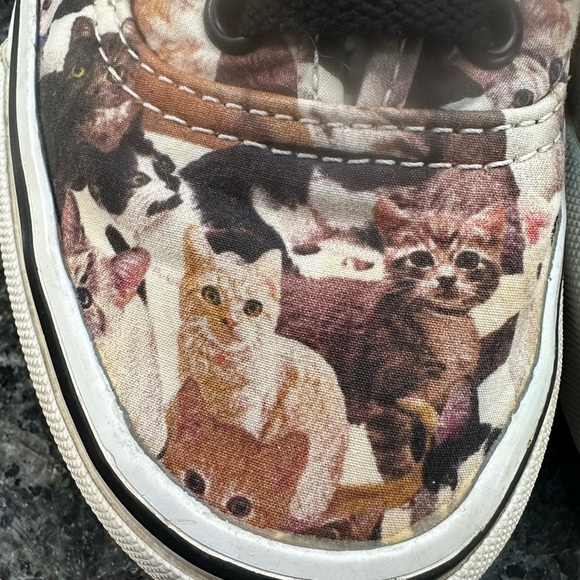 VANS ASPCA Cats Kitty Print Animals RARE Limited Edition Shoes Women’s Size 5.5 - Picture 2 of 14